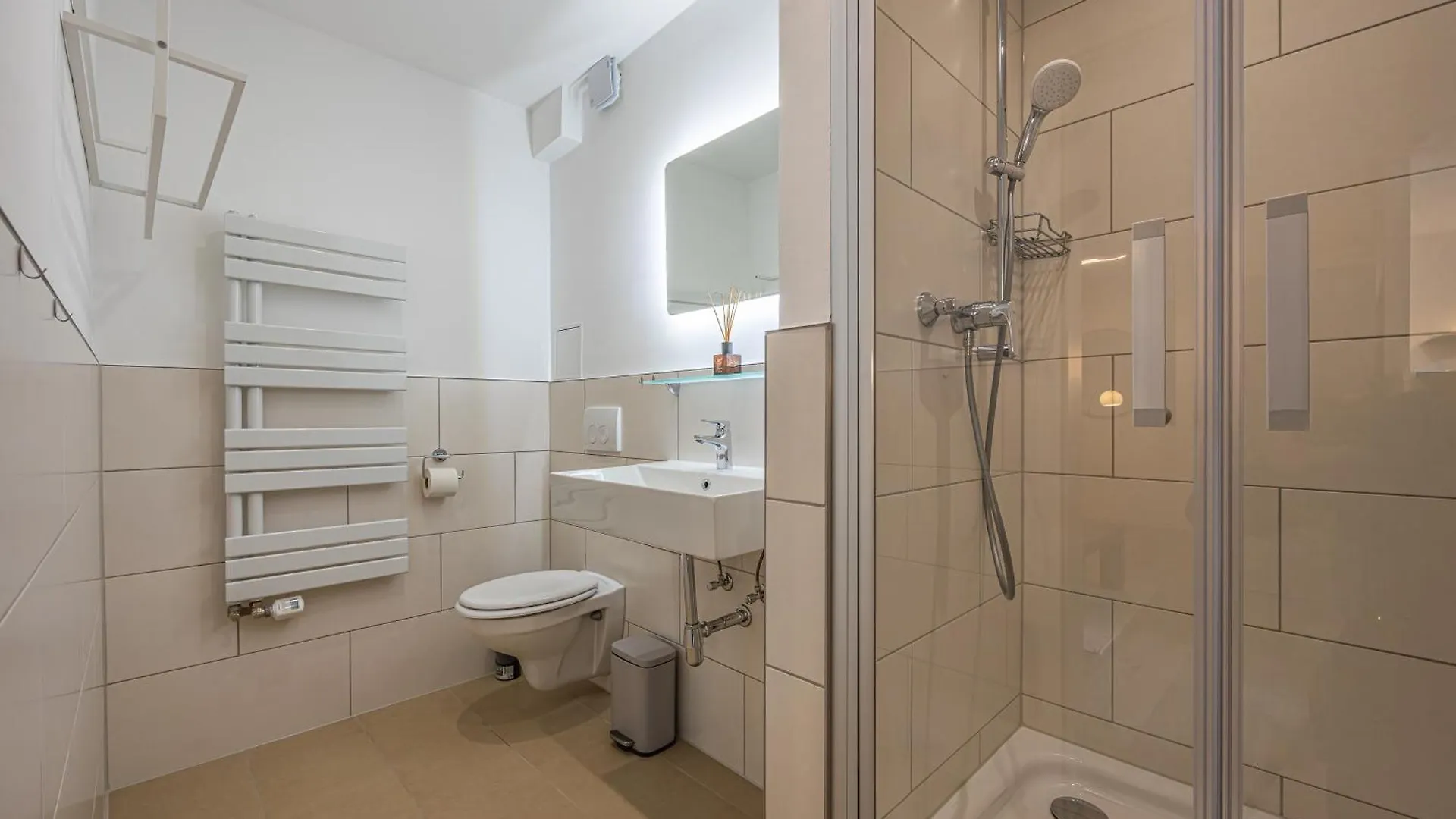 Studio-Apartment - Zentral, Modern, Exklusiv - Fuer 2-4 Gaeste Hamburg